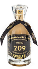 Kép betöltése a galériamegjelenítőbe: EXTRAORDINARY CAMELIA 209 parfüm
